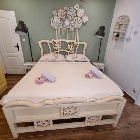 Delmar Apartment Komiza Bagian luar foto