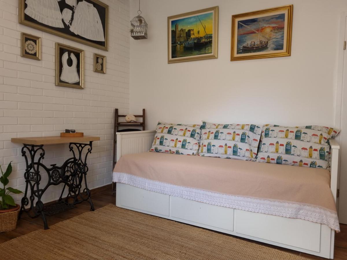 Delmar Apartment Komiza Bagian luar foto